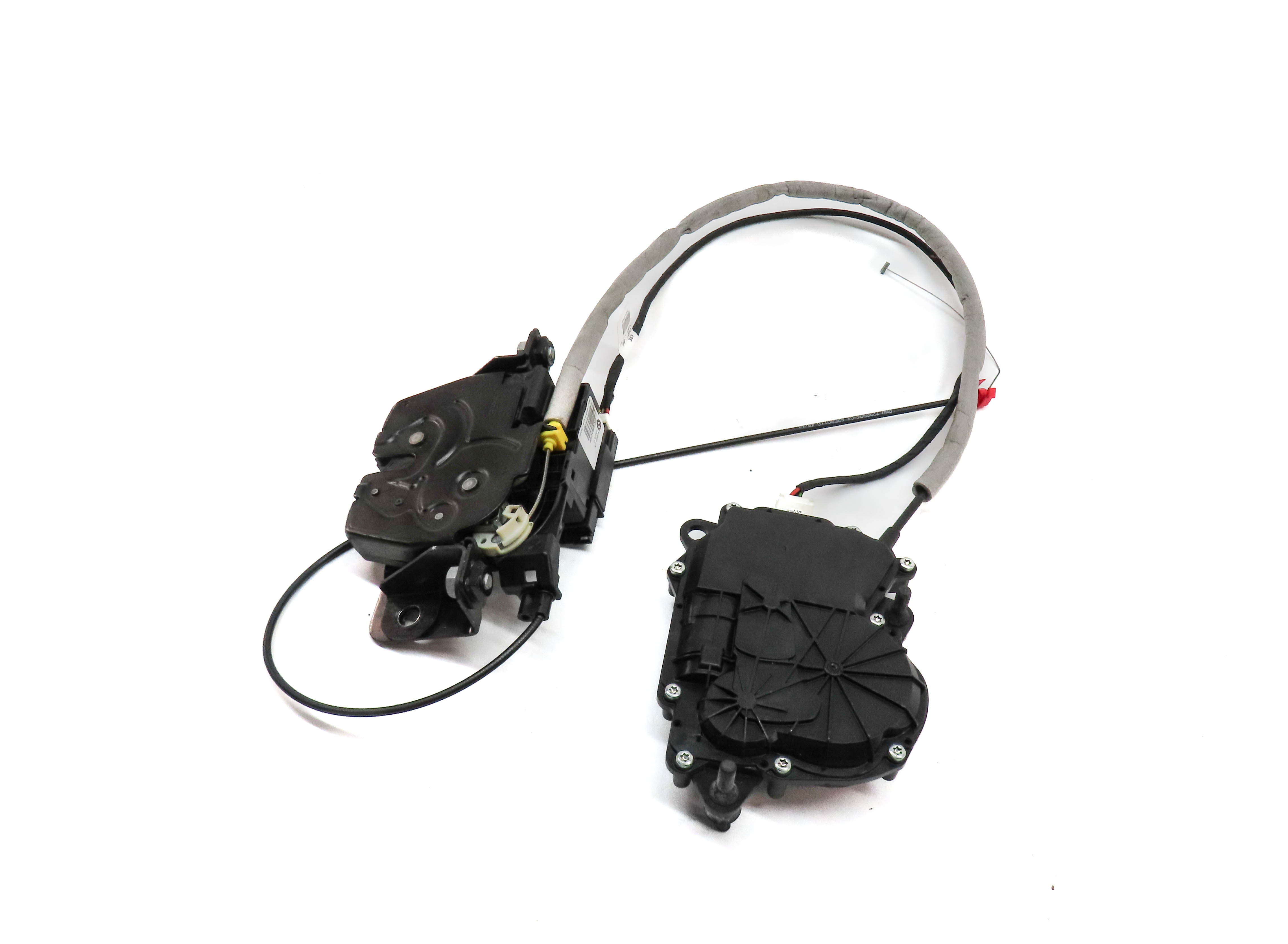 2015 BMW 428I GRAN COUPE (F32) REAR TRUNK TAILGATE HATCH LID LATCH w/ SOFT CLOSE — exact item pictured